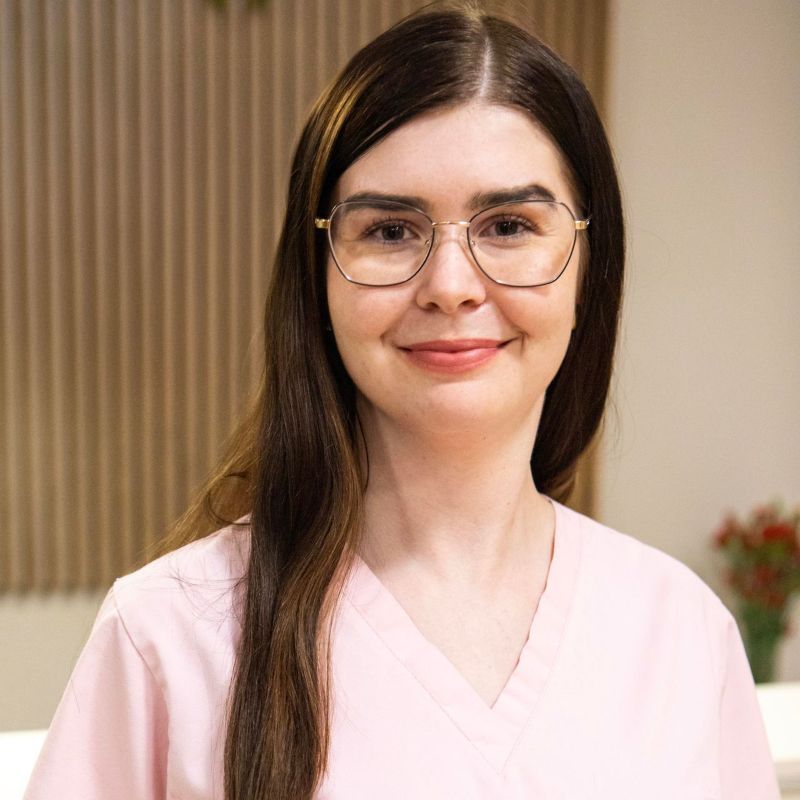 Dentystka Magdalena Mikołajewicz